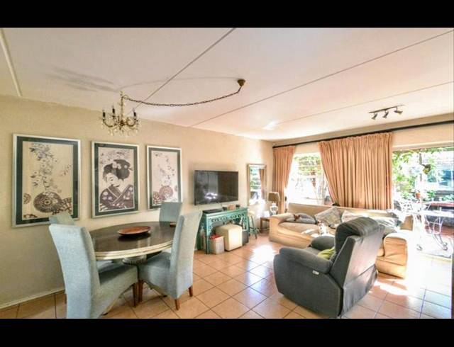 3 BEDROOM TOWNHOUSE FOR SALE IN BEDFORD GARDENS